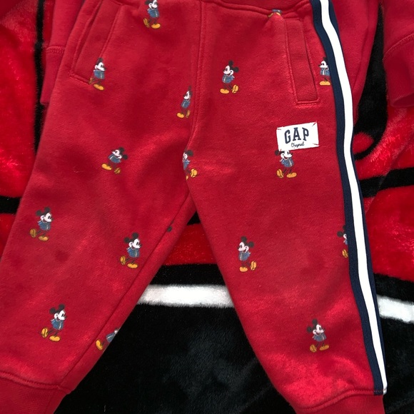 Gap Mickey Mouse outfit - Picture 4 of 6